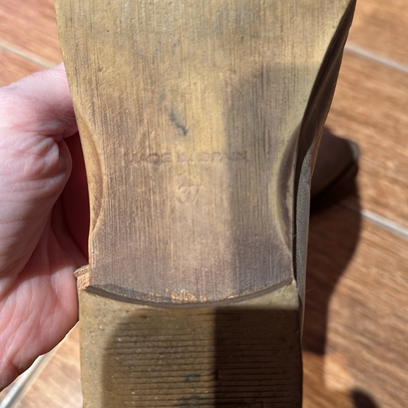 Free People Royal Flat. Size 37, women’s 7. Brown / tan. - Picture 7 of 8